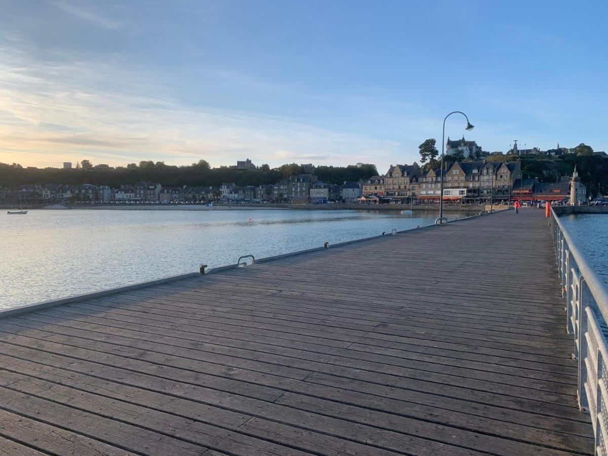 Vue Sur Mer Cancale Kültér fotó