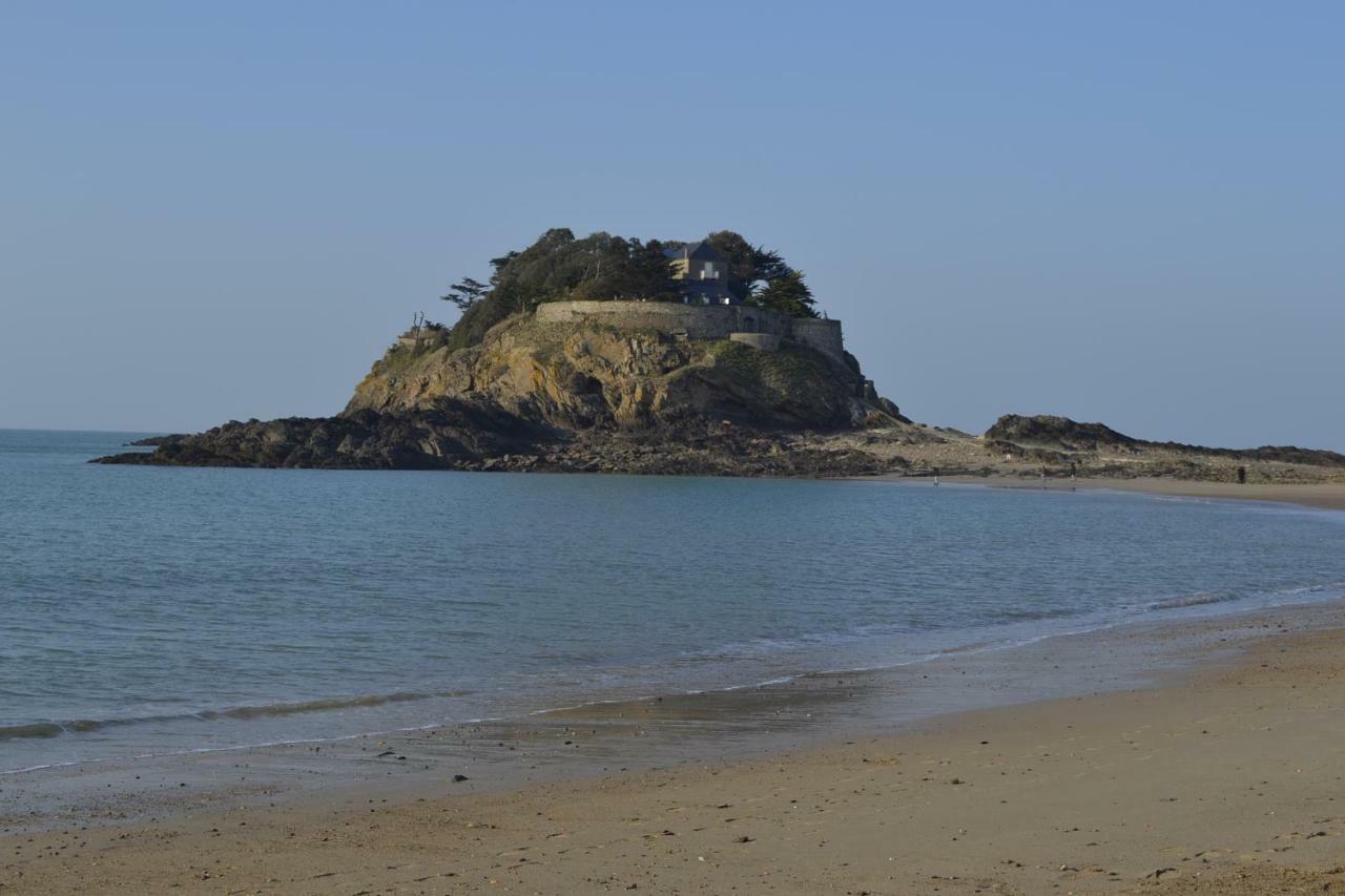 Vue Sur Mer Cancale Kültér fotó